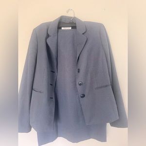 Evan Picone skirt suit set in black/blue